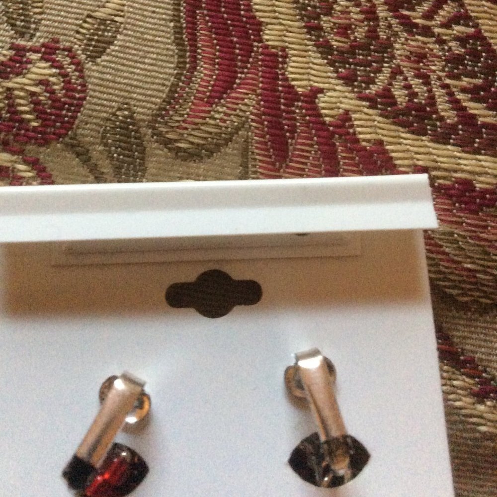 Ladies Earring - Picture 3 of 3